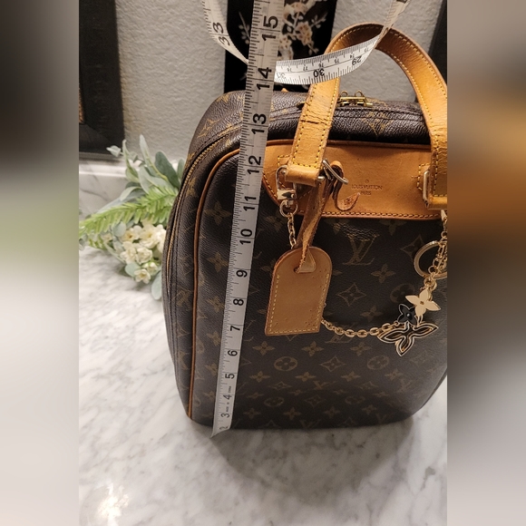 🤎🤎🤎 Louis Vuitton Excursion Monogram Bag w/COA and Dustbag🤎🤎🤎 - Picture 15 of 16